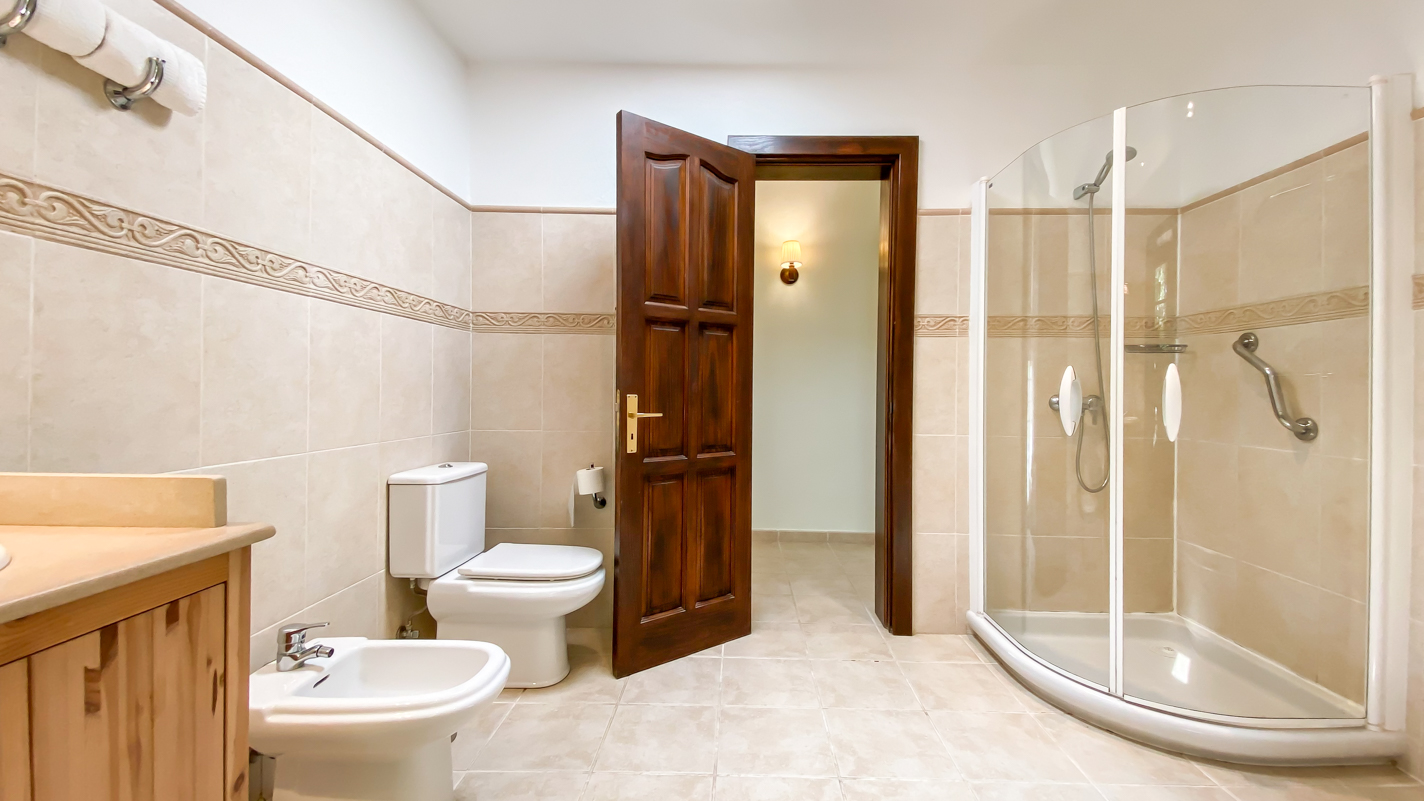 - Puerto Del Carmen - Roper Properties
