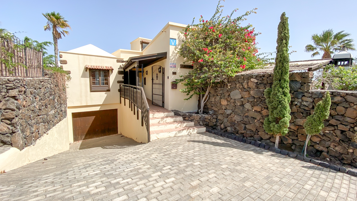 - Puerto Del Carmen - Roper Properties