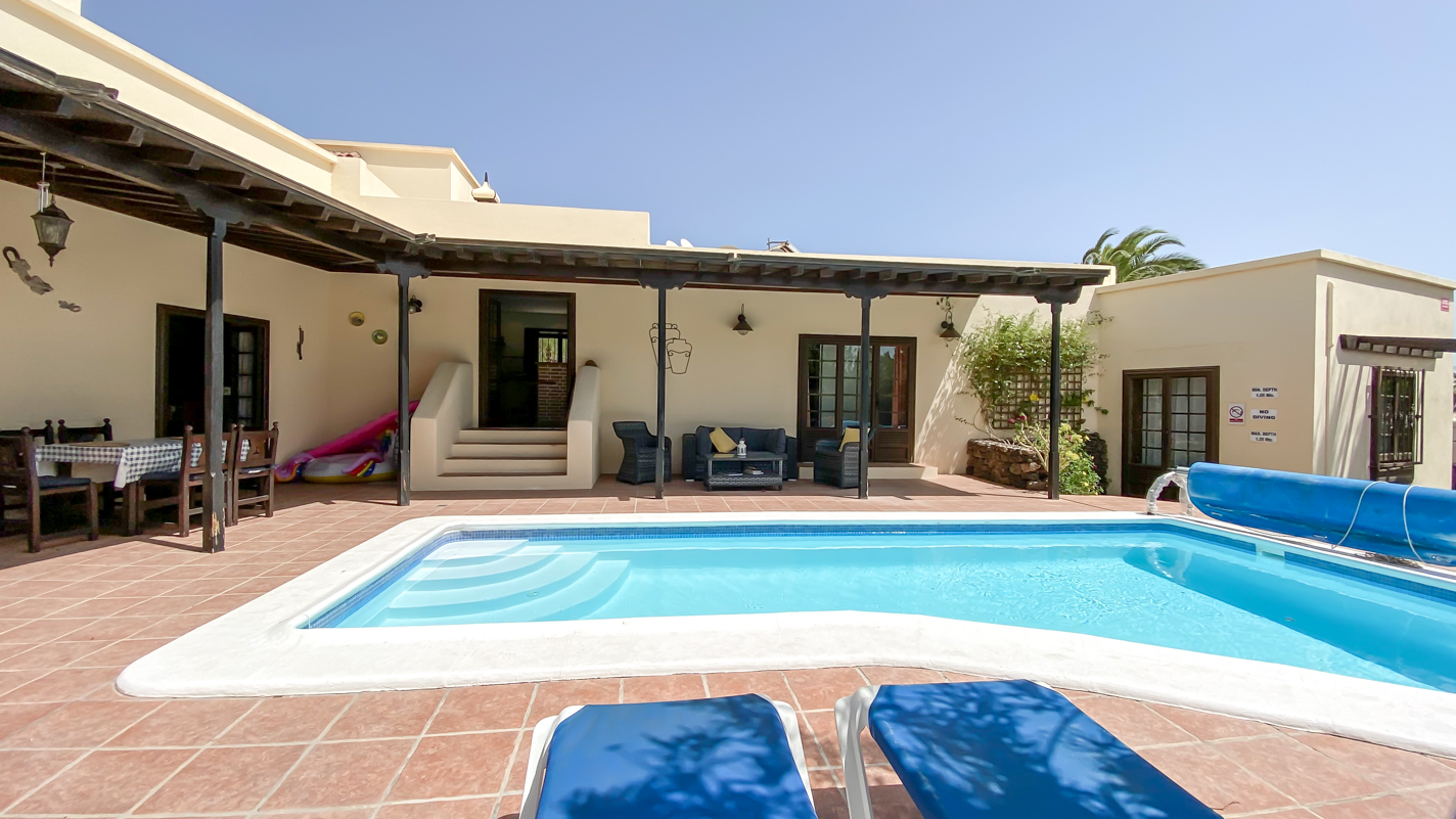 - Puerto Del Carmen - Roper Properties