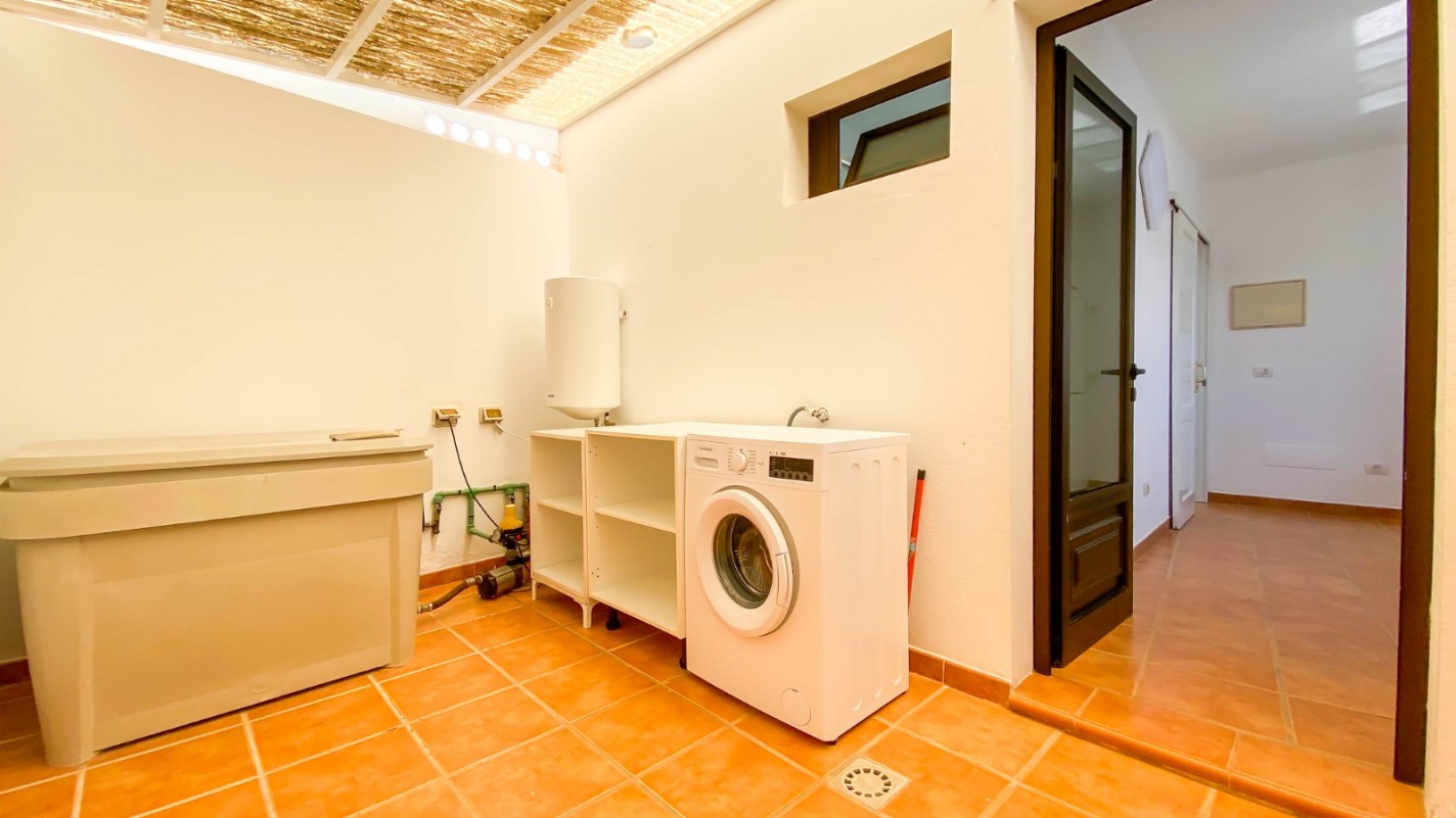 - Puerto Del Carmen - Roper Properties
