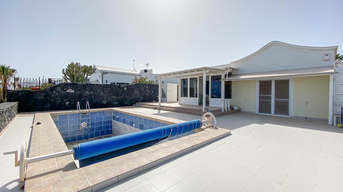 - Tias - Roper Properties