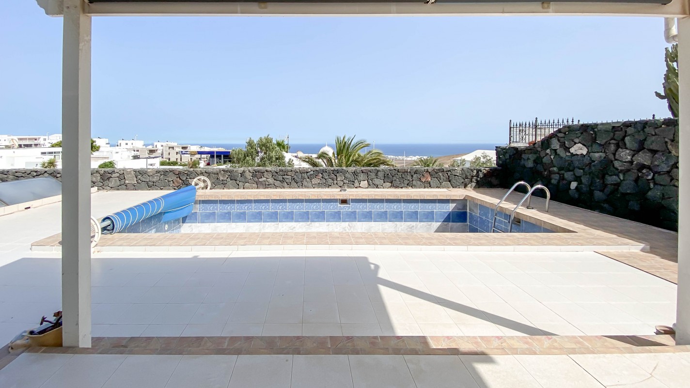 - Tias - Roper Properties