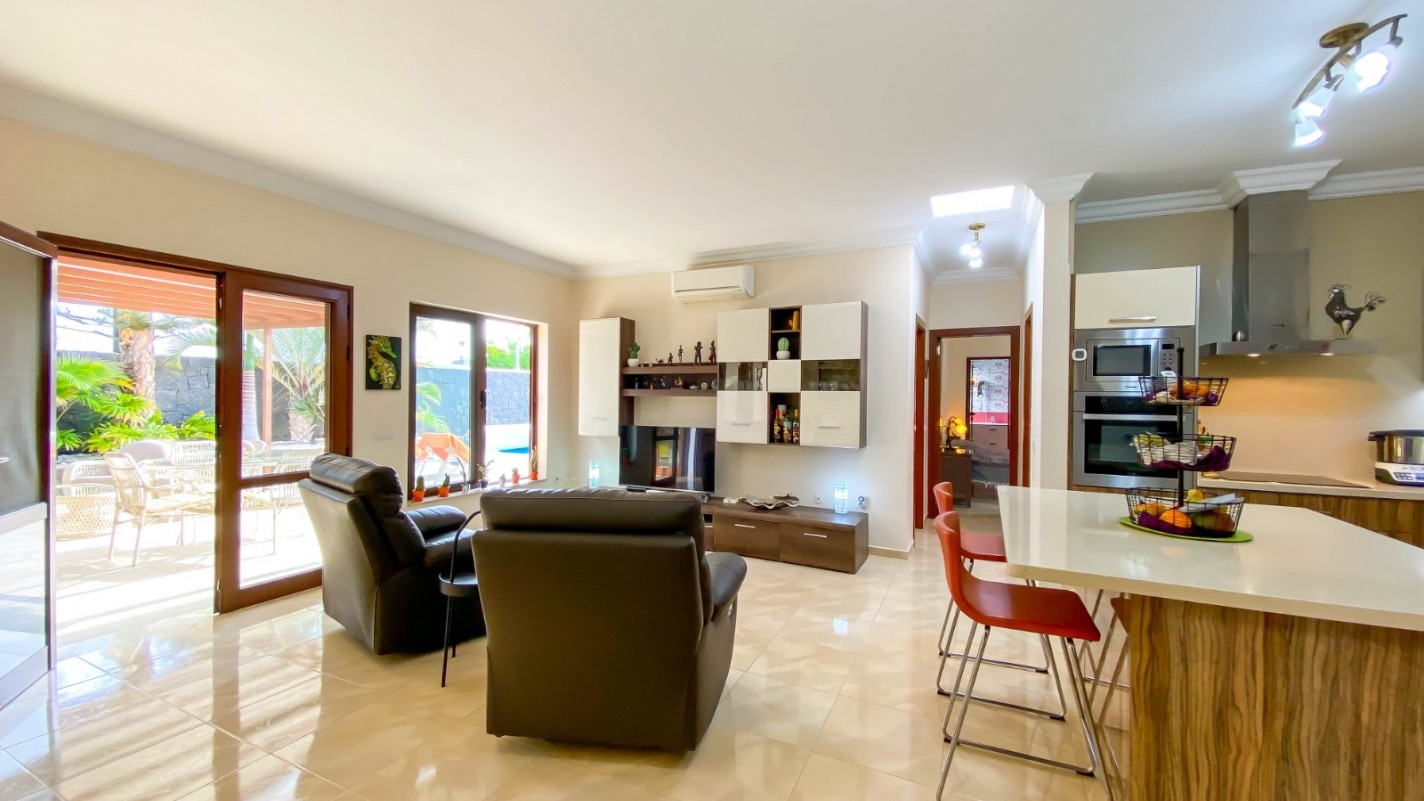 Residencial Vista Marina - Playa Blanca - Roper Properties