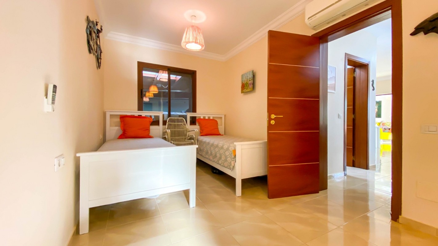 Residencial Vista Marina - Playa Blanca - Roper Properties