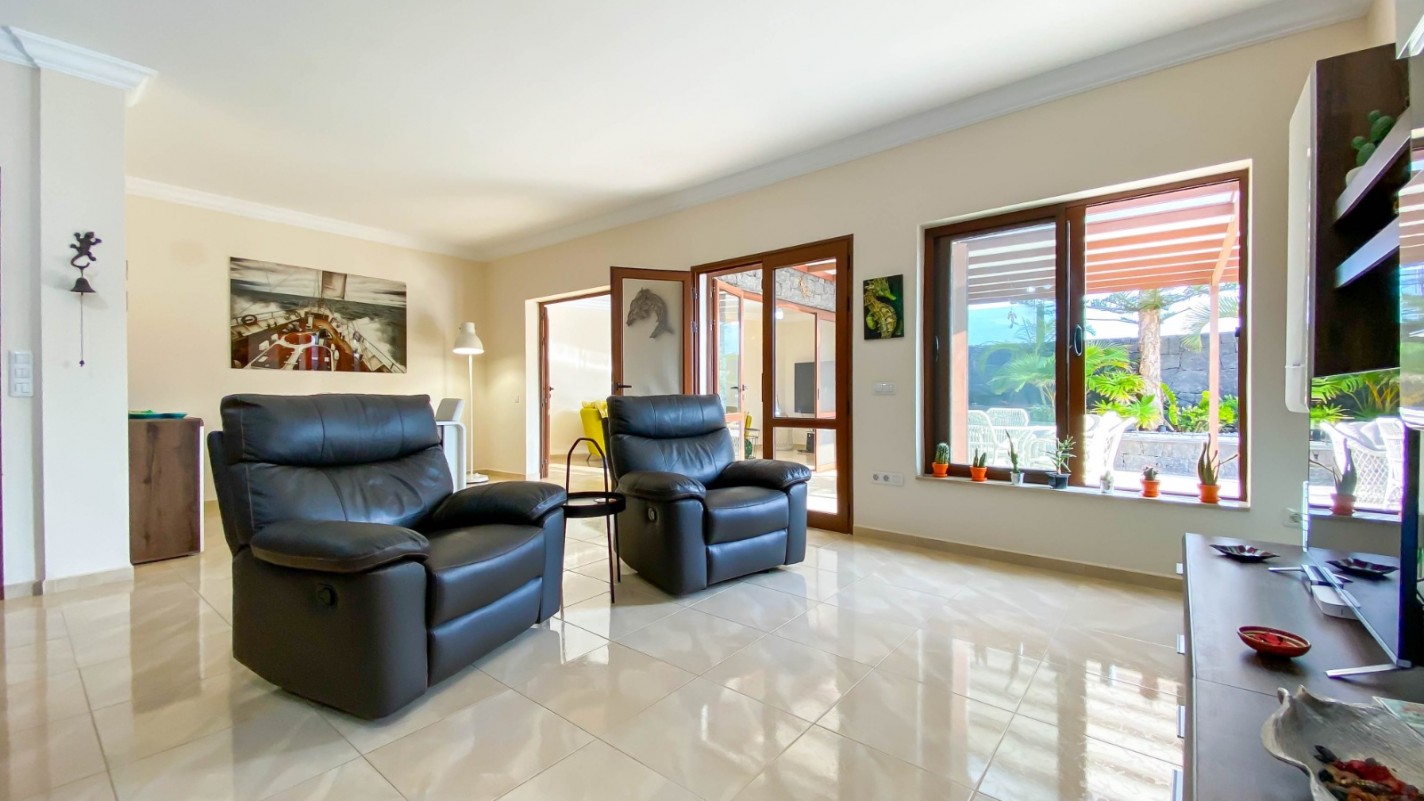 Residencial Vista Marina - Playa Blanca - Roper Properties