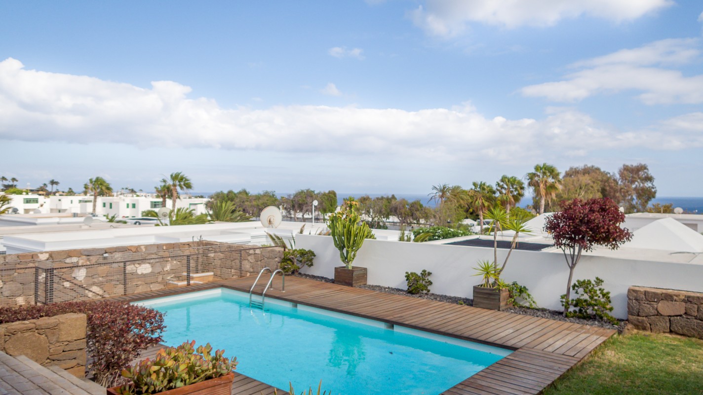 - Puerto Del Carmen - Roper Properties
