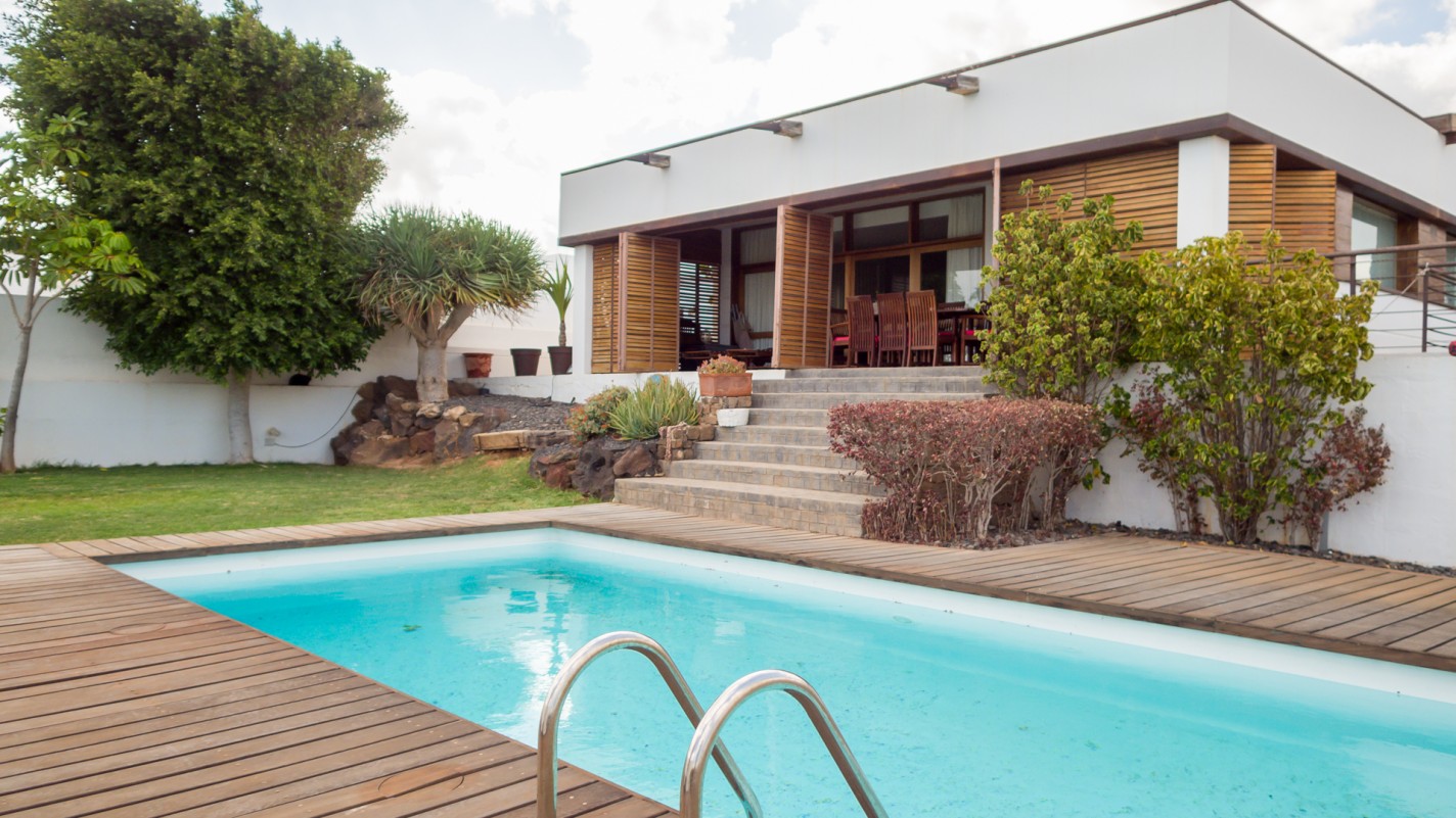 - Puerto Del Carmen - Roper Properties