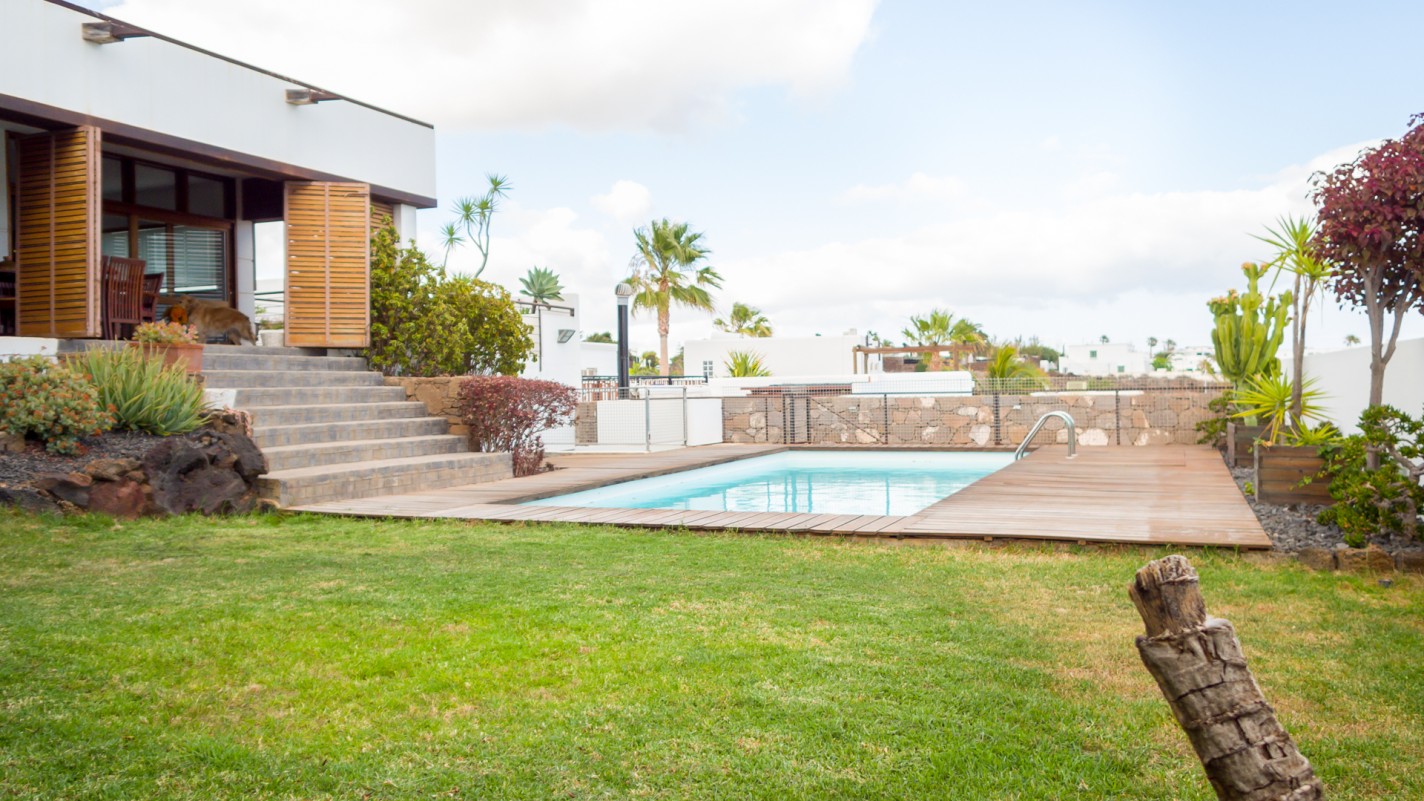 - Puerto Del Carmen - Roper Properties