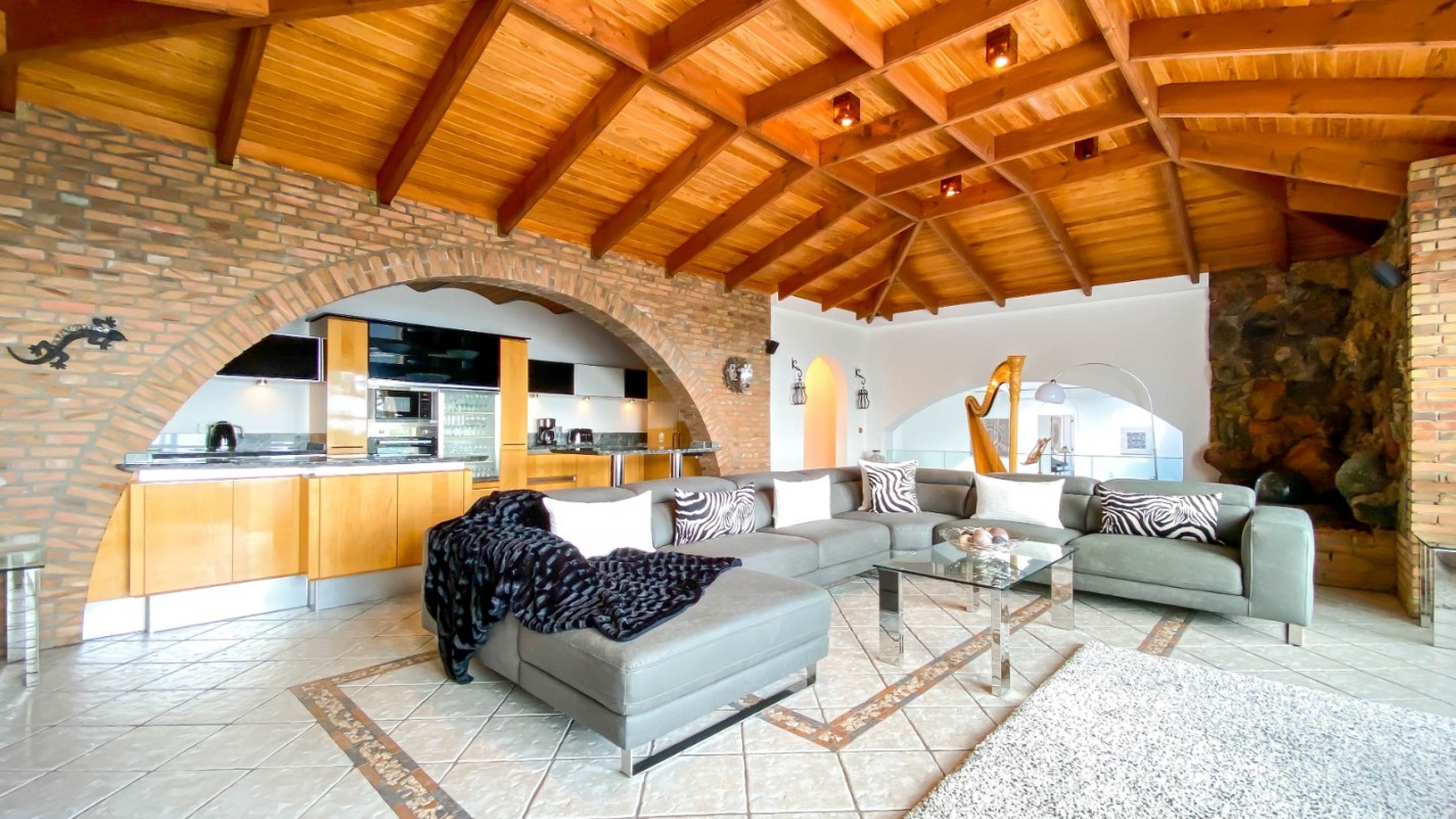 - Macher - Roper Properties