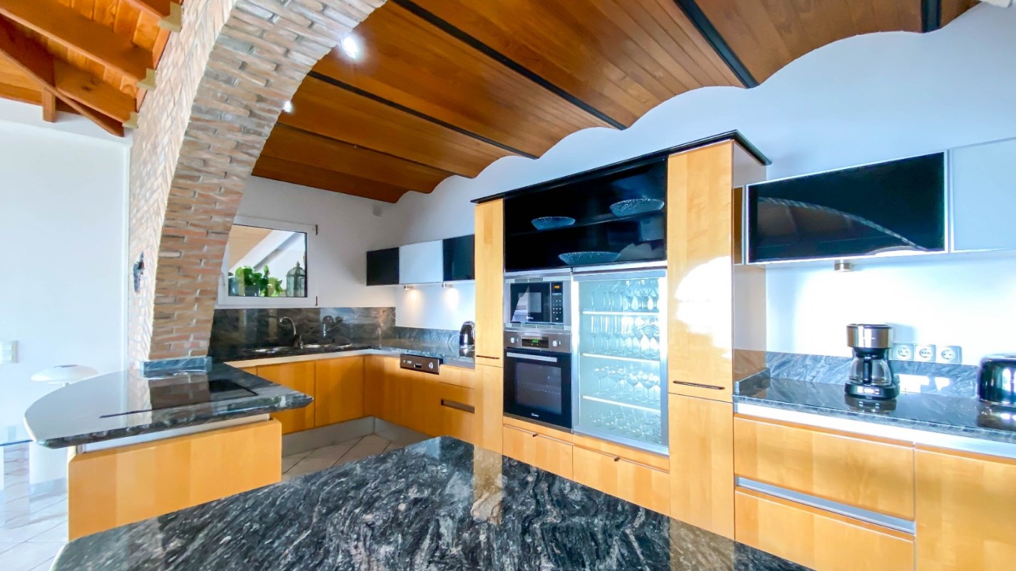 - Macher - Roper Properties