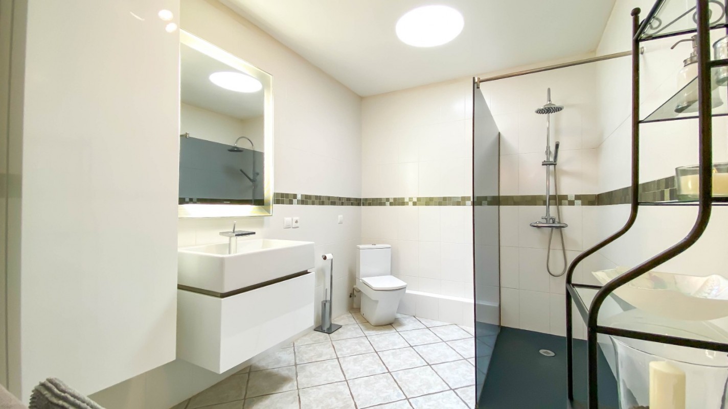 - Macher - Roper Properties
