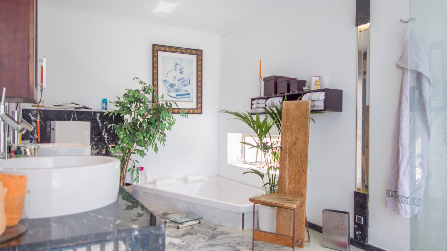 - Las Breñas - Roper Properties