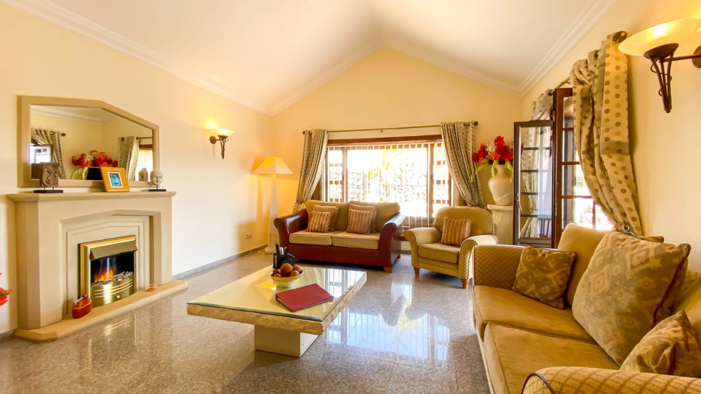 - Puerto Del Carmen - Roper Properties
