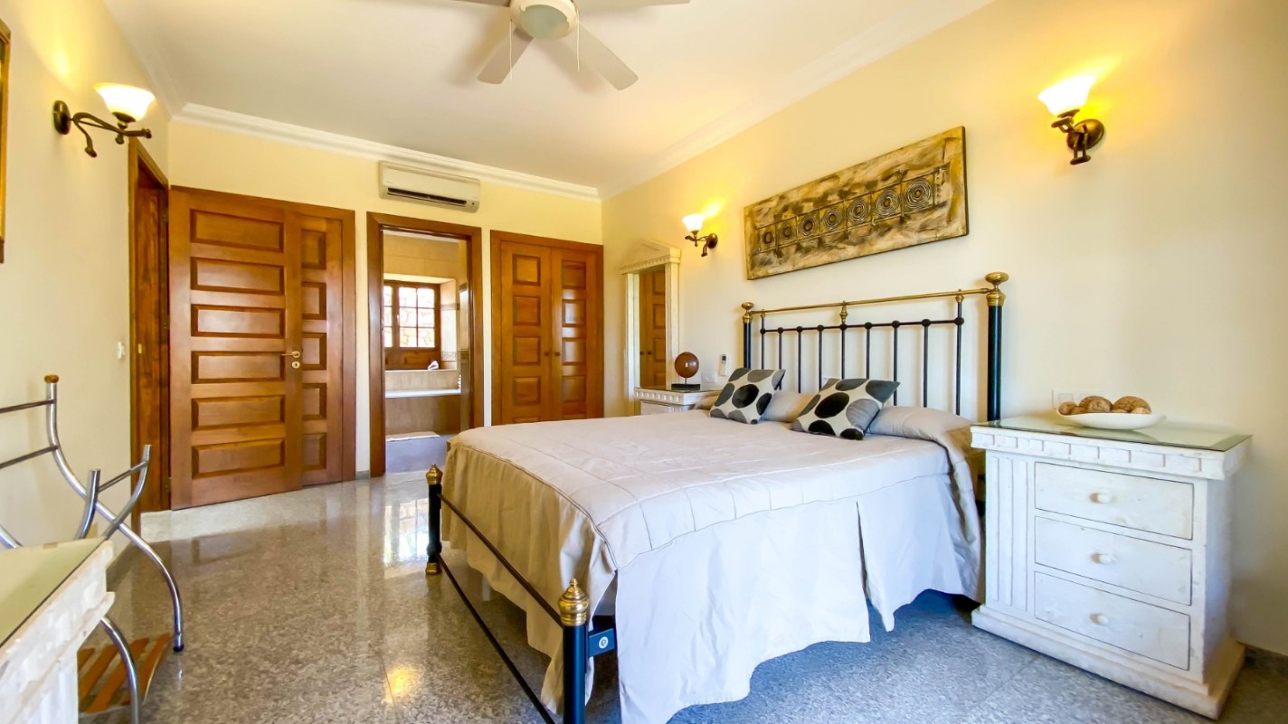 - Puerto Del Carmen - Roper Properties