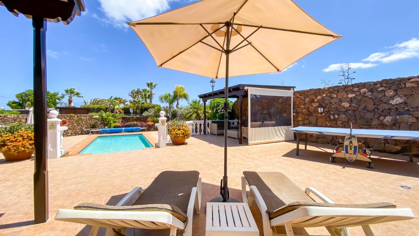- Puerto Del Carmen - Roper Properties