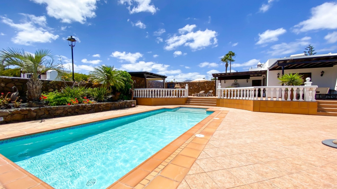 - Puerto Del Carmen - Roper Properties