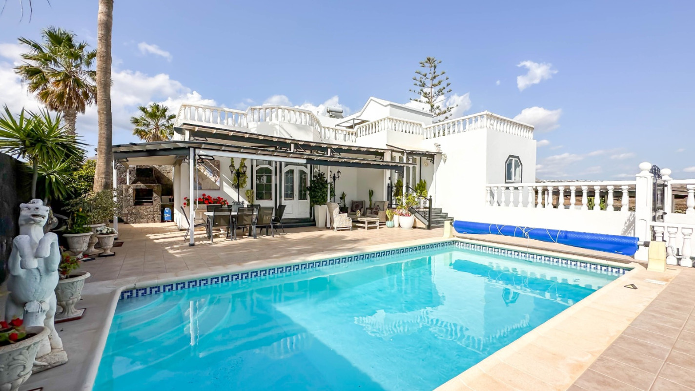 - Puerto Del Carmen - Roper Properties
