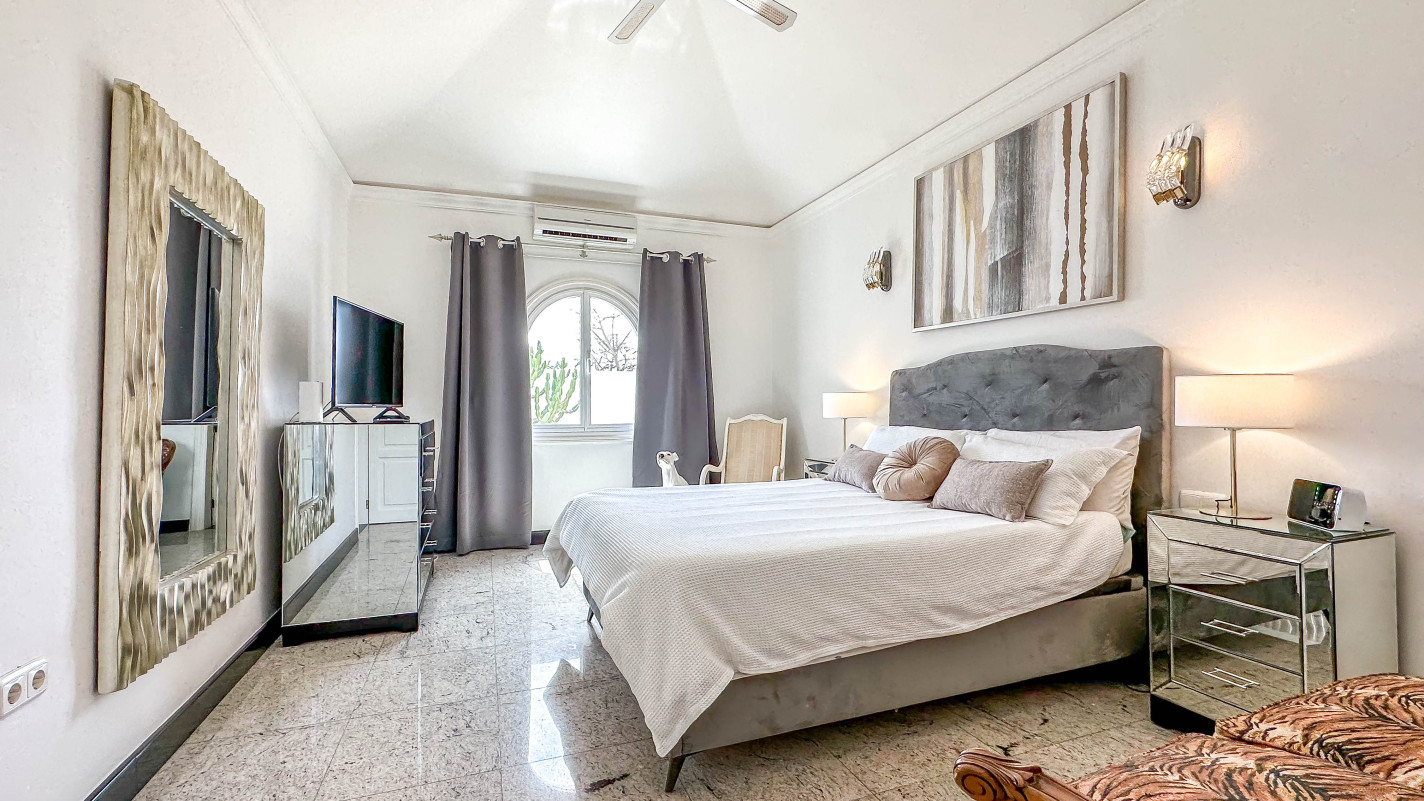 - Puerto Del Carmen - Roper Properties