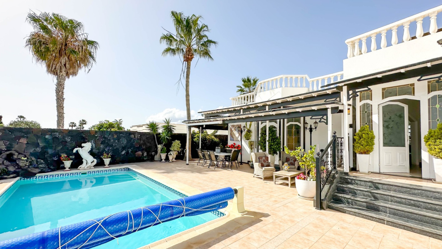 - Puerto Del Carmen - Roper Properties