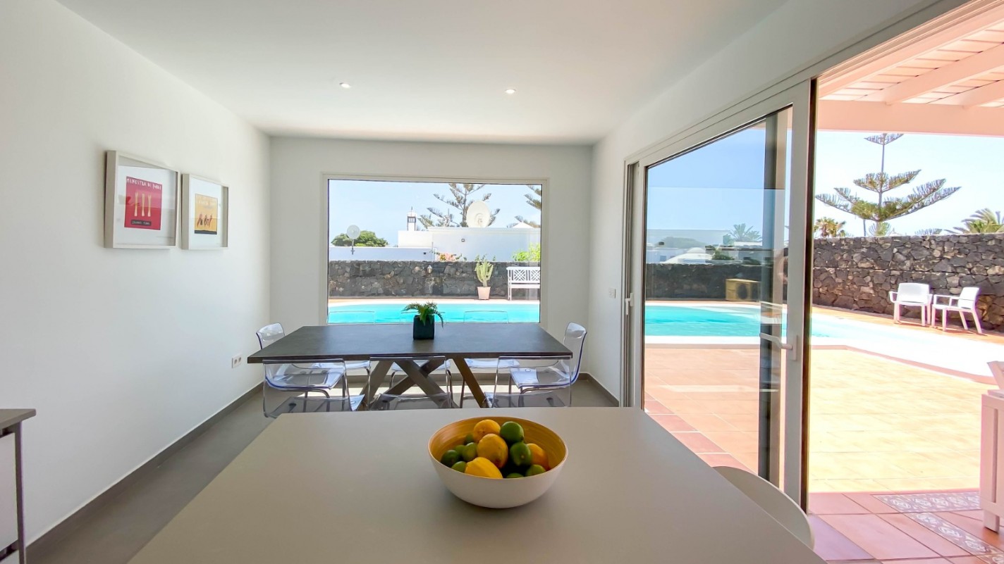 - Puerto Del Carmen - Roper Properties