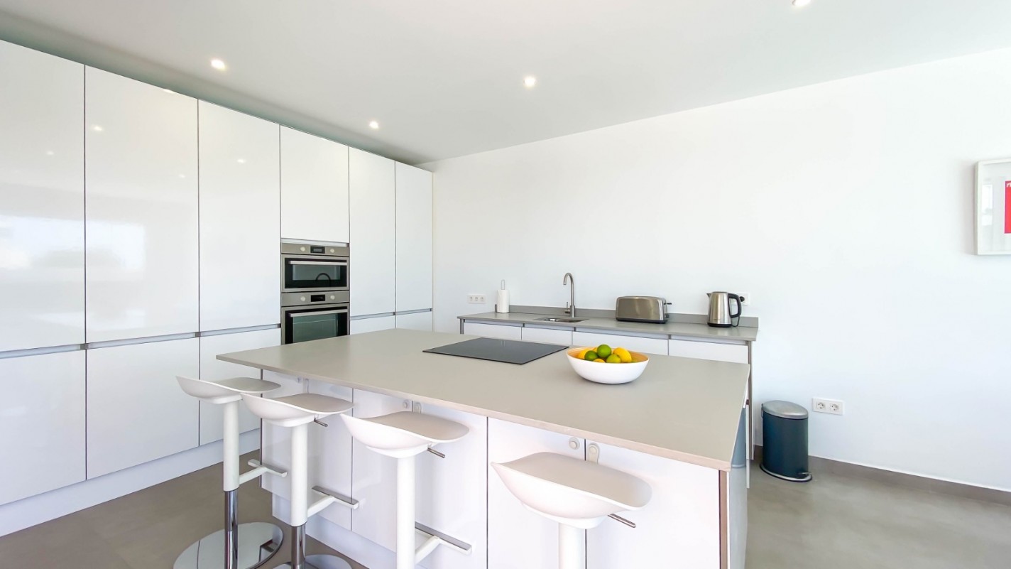 - Puerto Del Carmen - Roper Properties