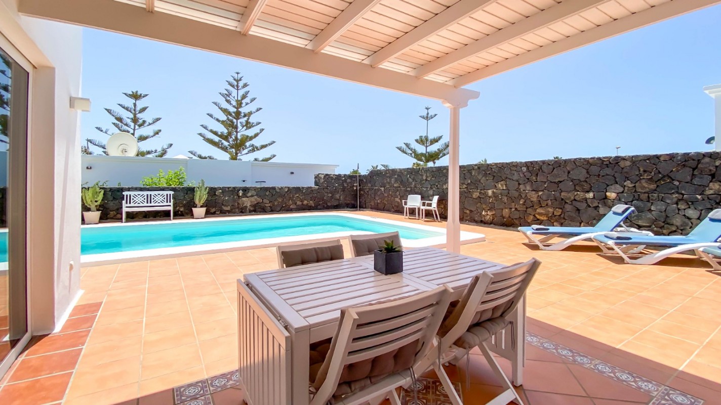 - Puerto Del Carmen - Roper Properties