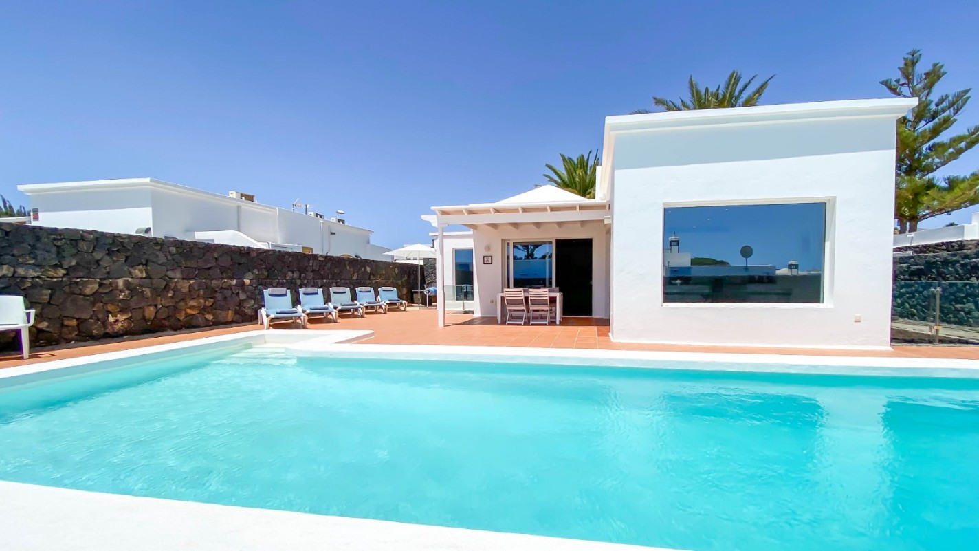 - Puerto Del Carmen - Roper Properties