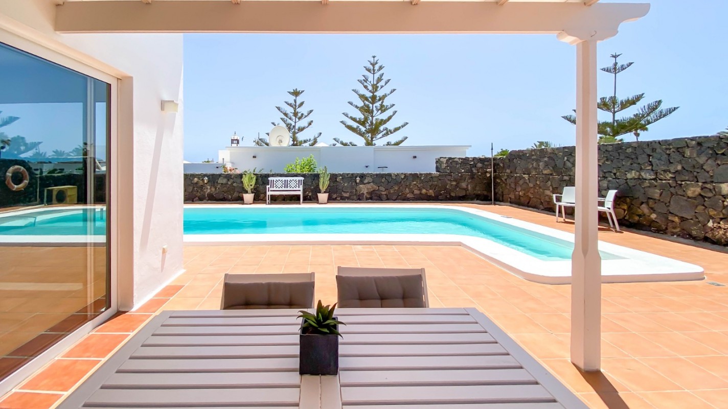 - Puerto Del Carmen - Roper Properties