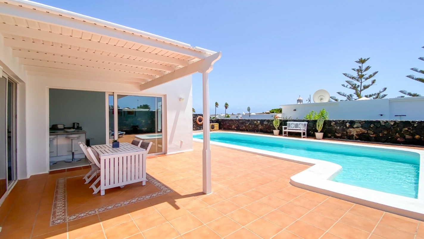 - Puerto Del Carmen - Roper Properties