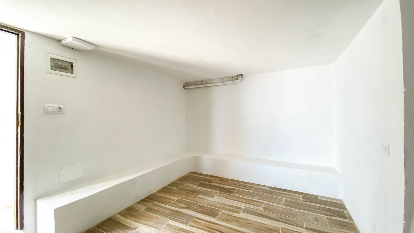 - Macher - Roper Properties