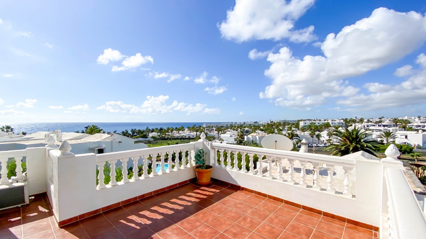 - Costa Teguise - Roper Properties