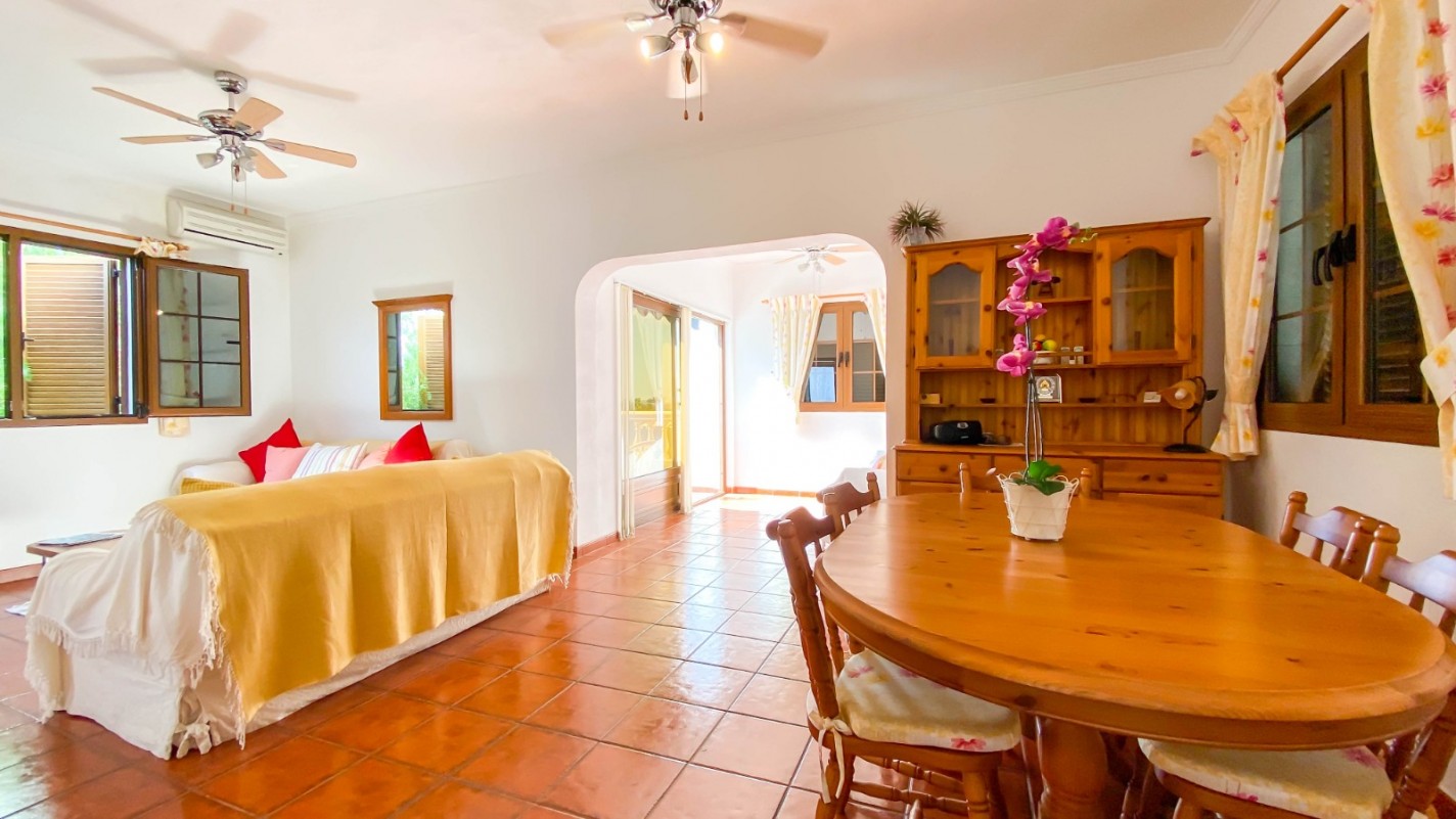 - Costa Teguise - Roper Properties