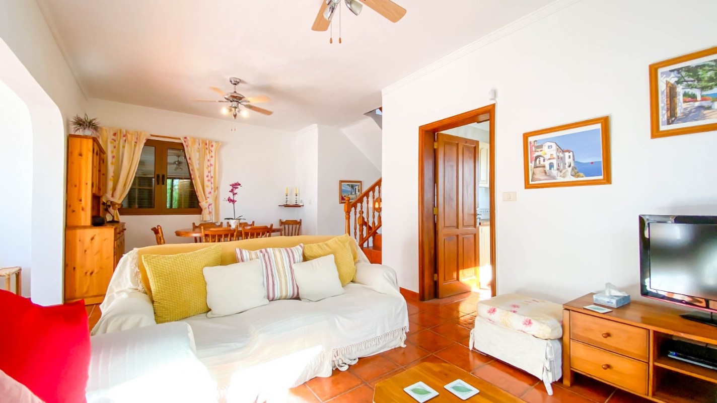 - Costa Teguise - Roper Properties