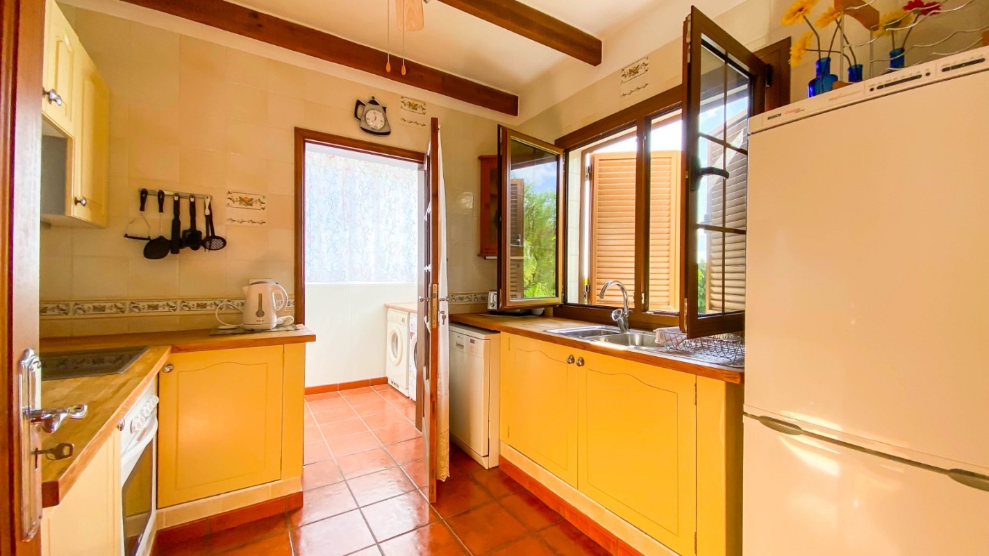 - Costa Teguise - Roper Properties