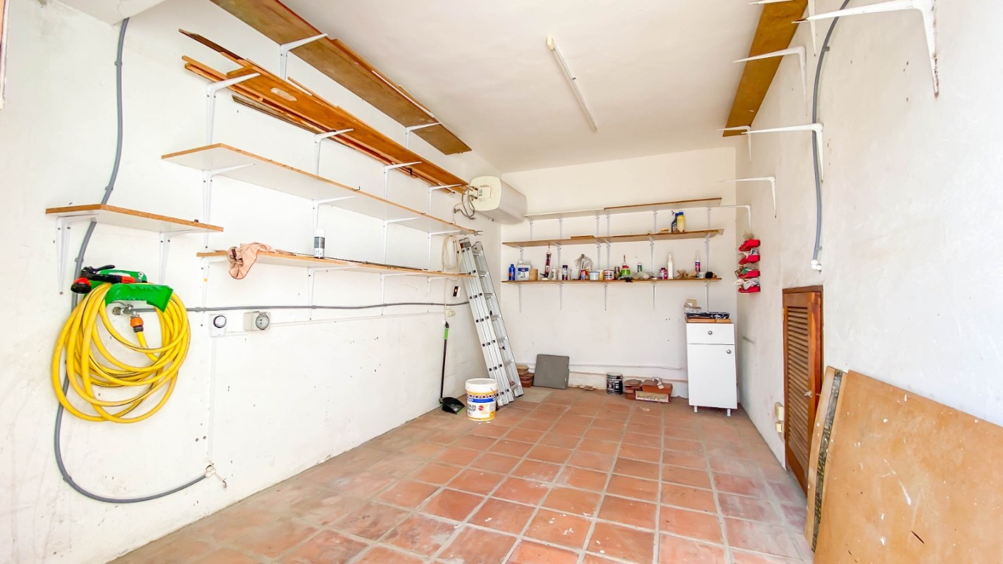 - Costa Teguise - Roper Properties