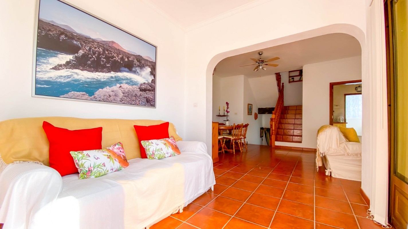- Costa Teguise - Roper Properties