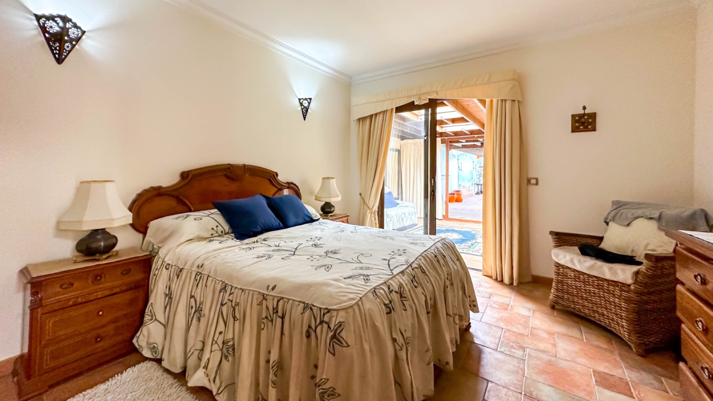 - Las Breñas - Roper Properties