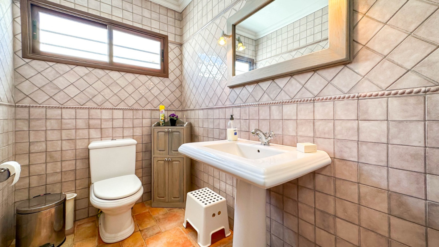 - Las Breñas - Roper Properties