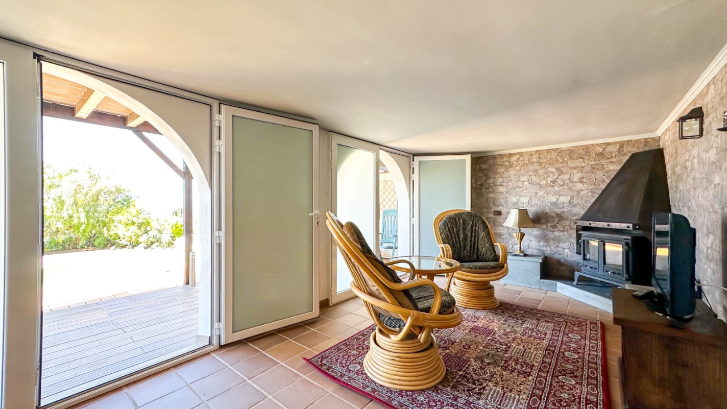 - Las Breñas - Roper Properties
