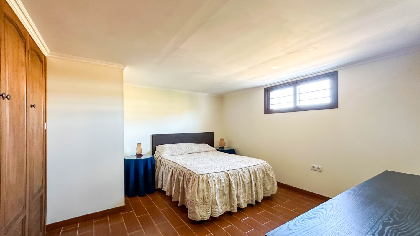 - Las Breñas - Roper Properties
