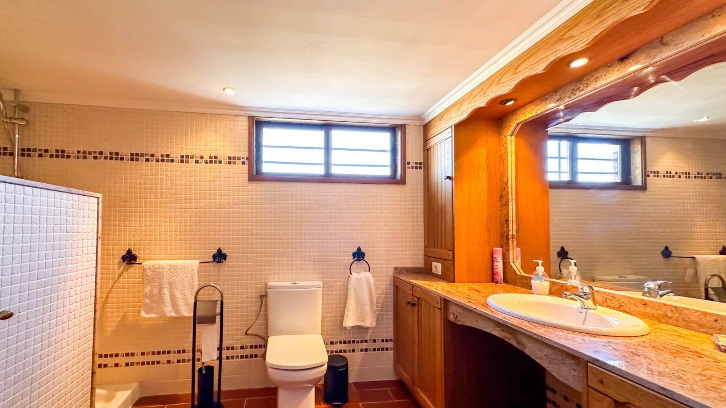 - Las Breñas - Roper Properties