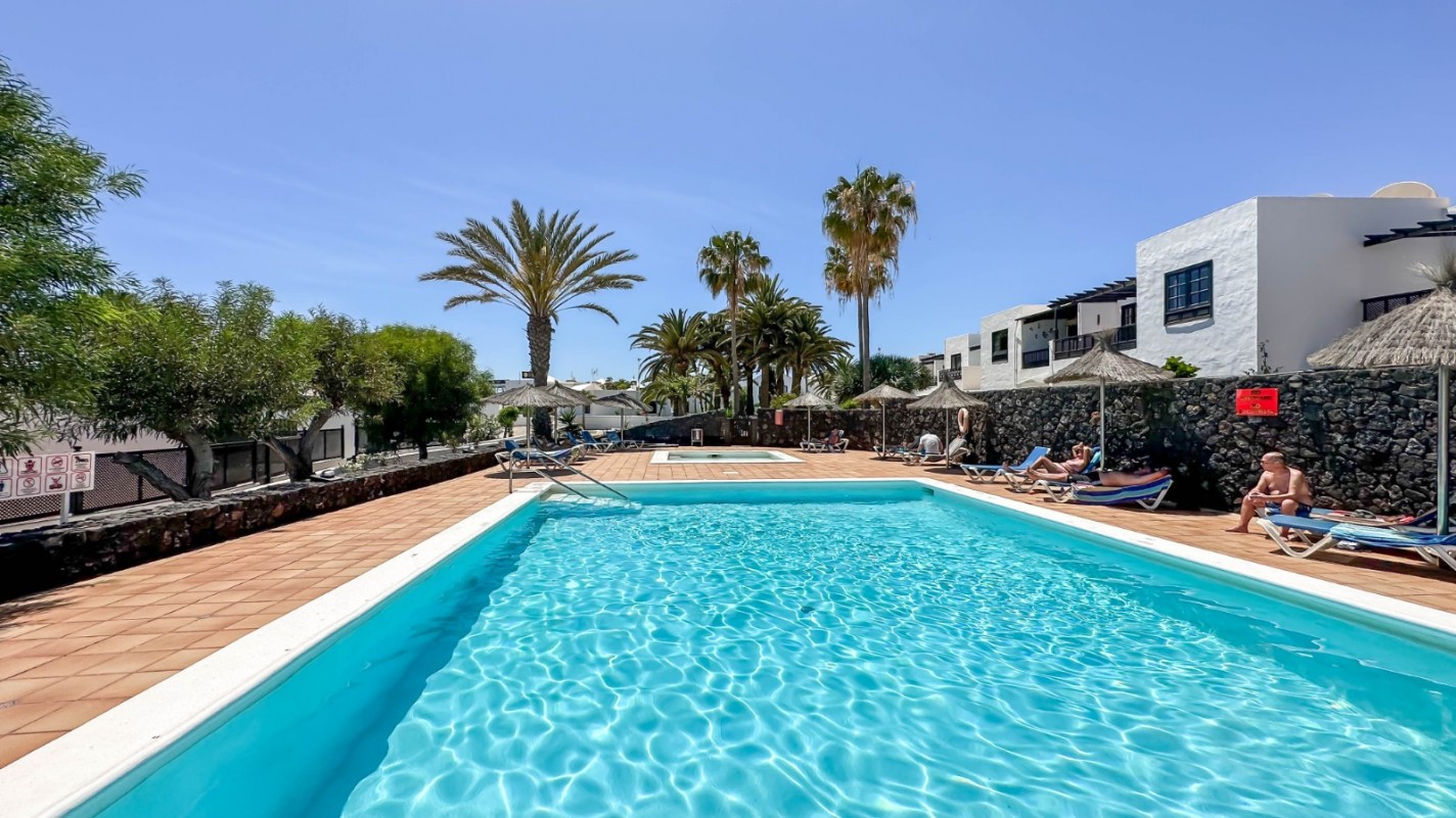 Oasis San Antonio - Puerto Del Carmen - Roper Properties