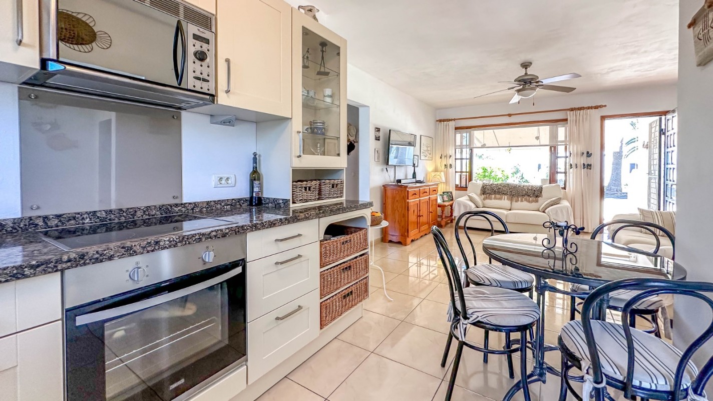Oasis San Antonio - Puerto Del Carmen - Roper Properties