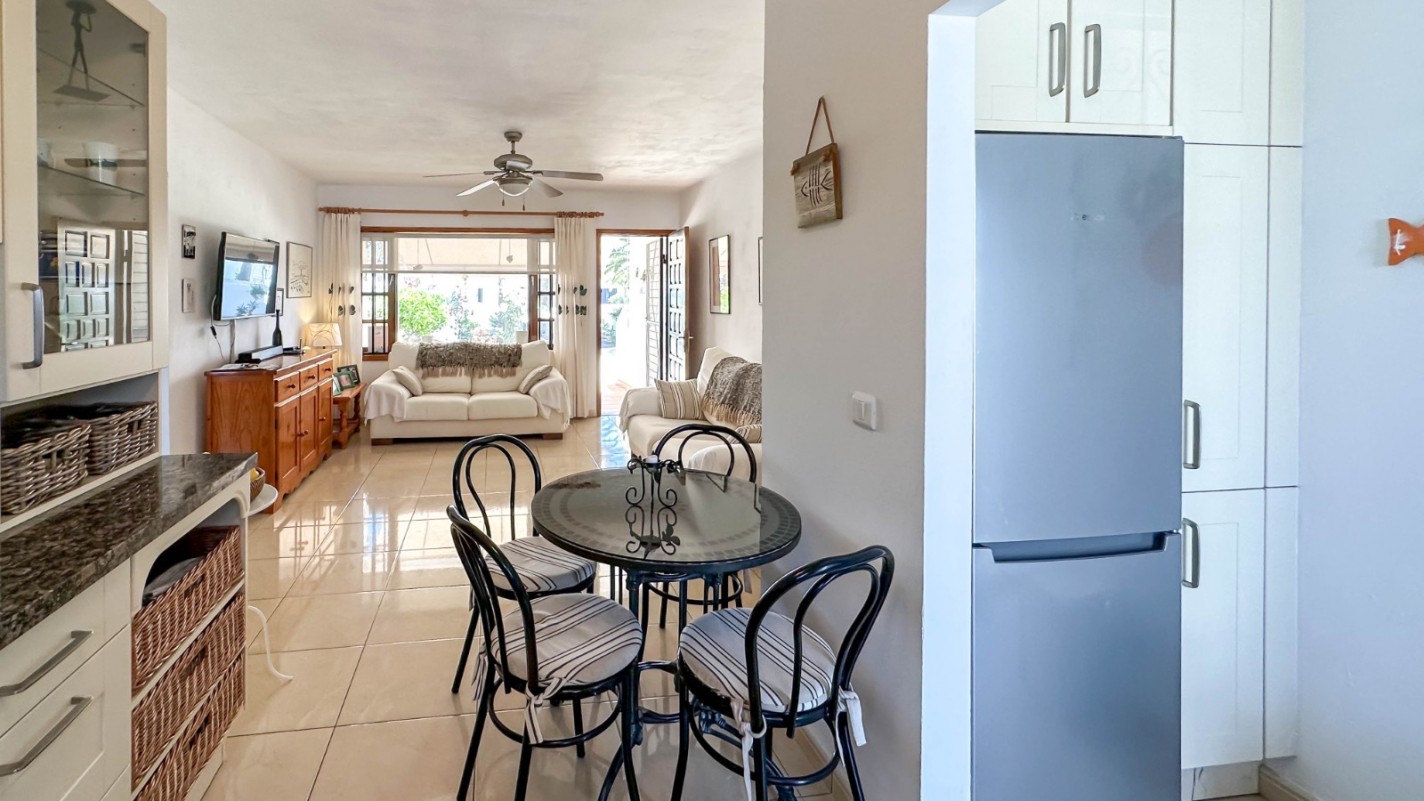 Oasis San Antonio - Puerto Del Carmen - Roper Properties