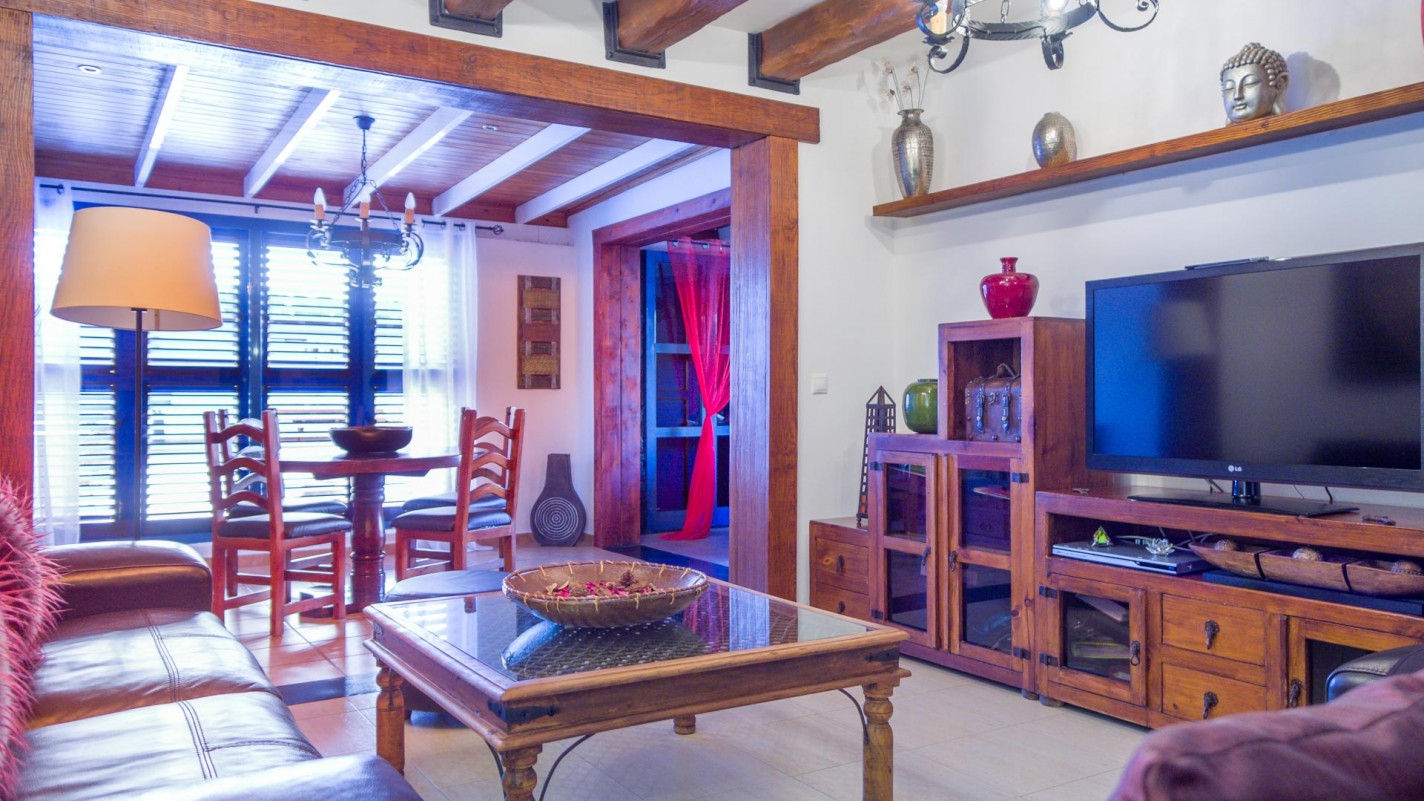 - Playa Blanca - Roper Properties