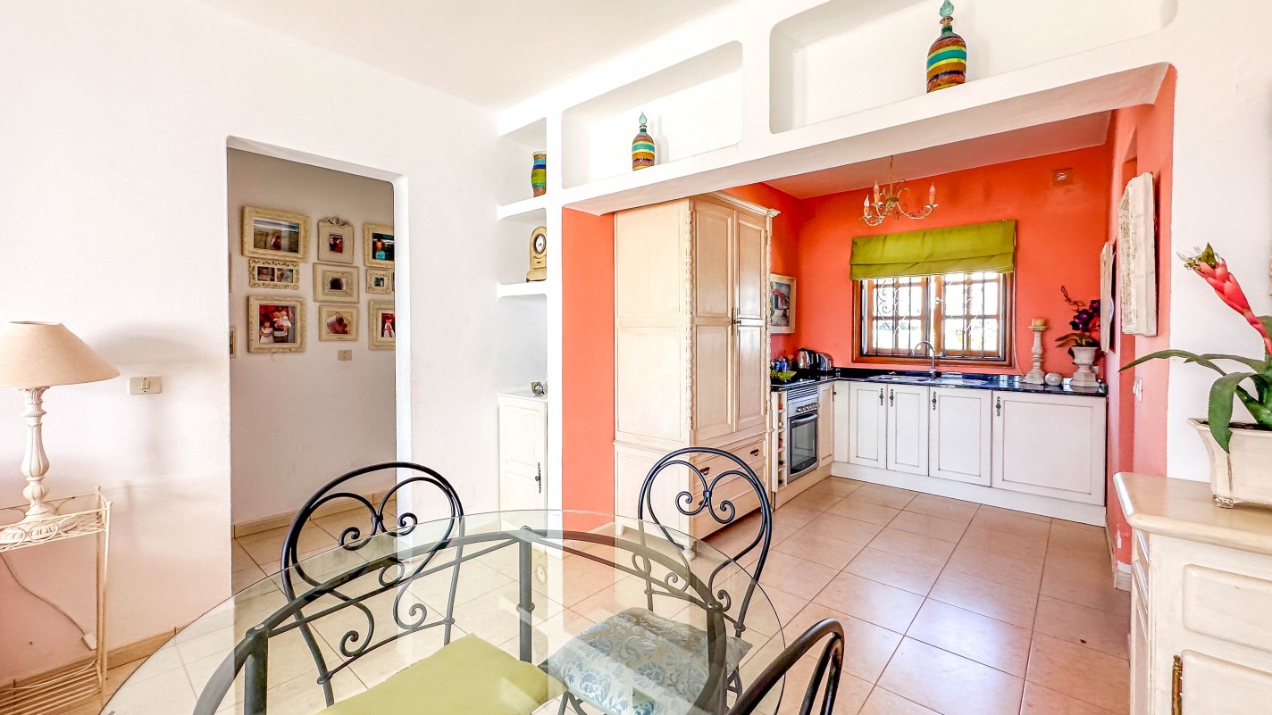 Oasis San Antonio - Puerto Del Carmen - Roper Properties