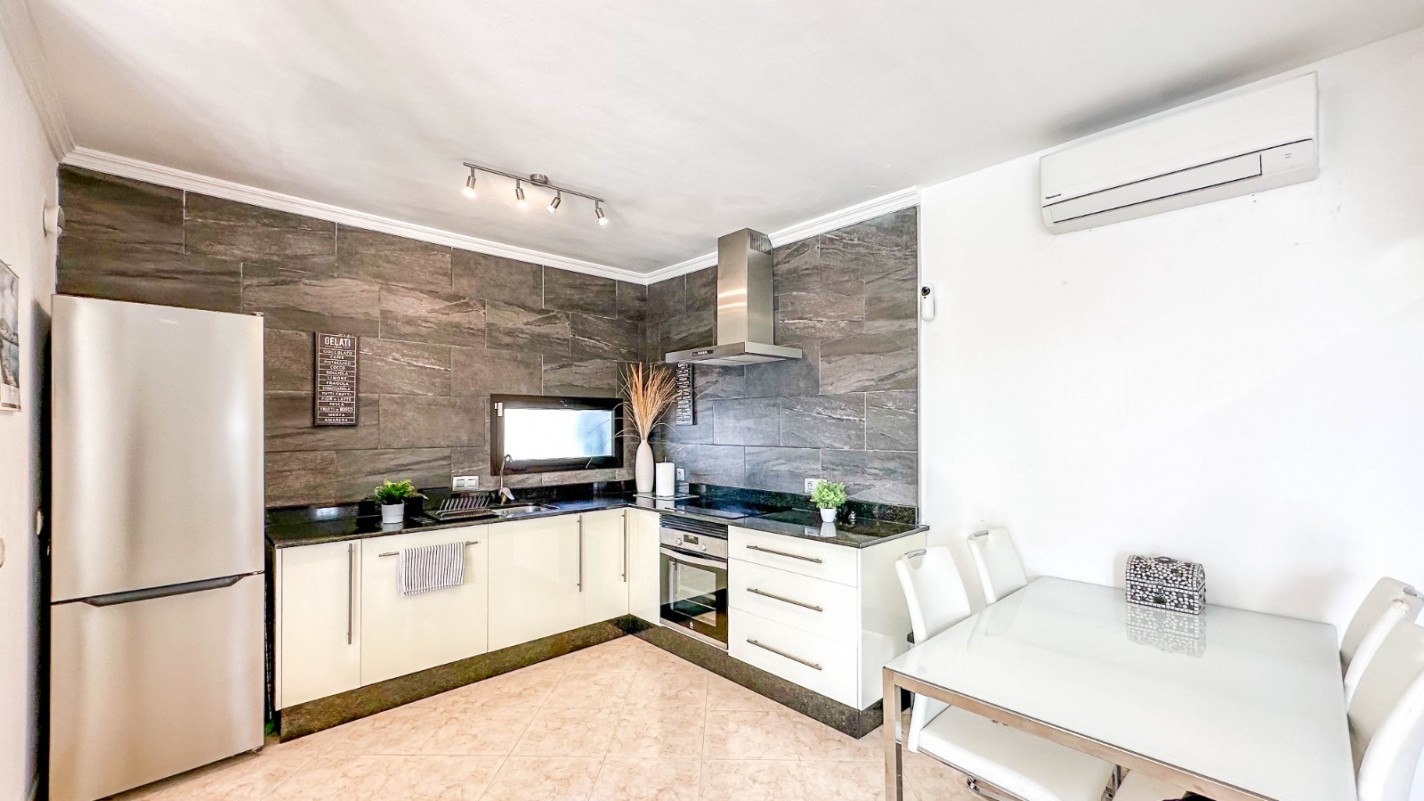 - Playa Blanca - Roper Properties