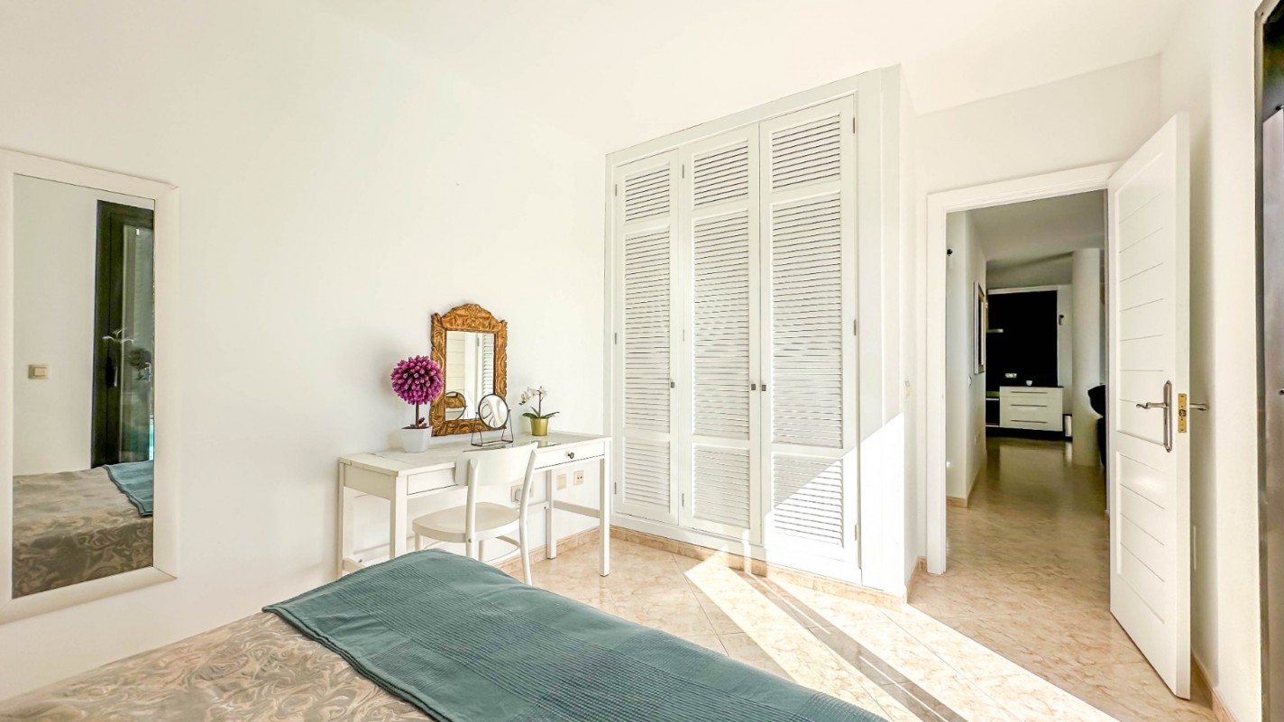 - Playa Blanca - Roper Properties