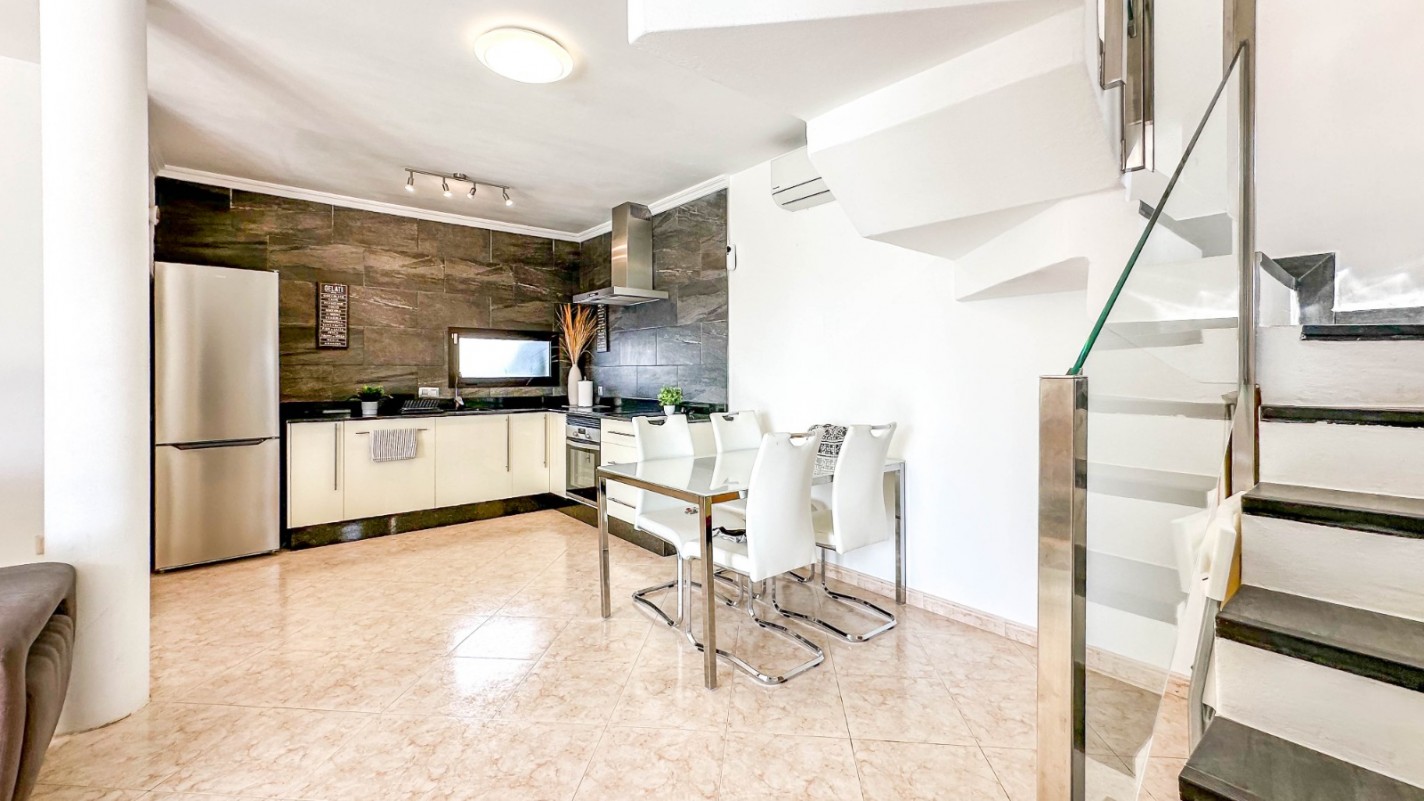 - Playa Blanca - Roper Properties