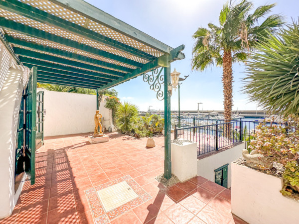 3 Bedroom  House / Villa 3